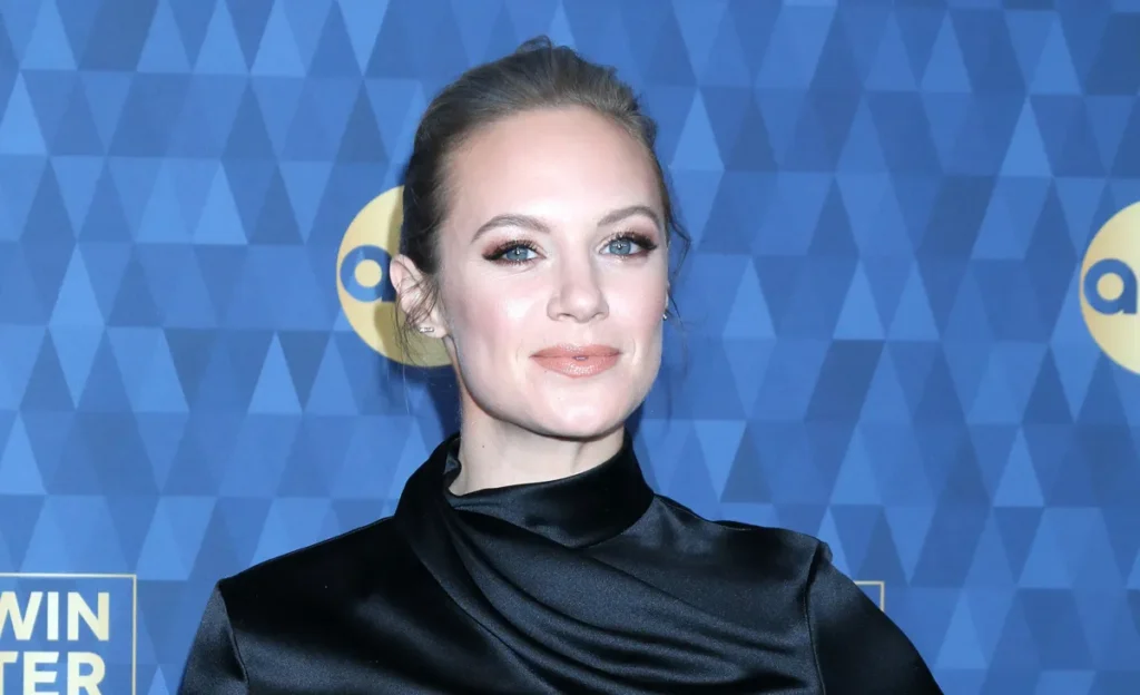 danielle savre