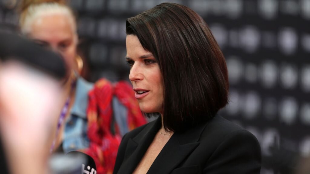neve campbell